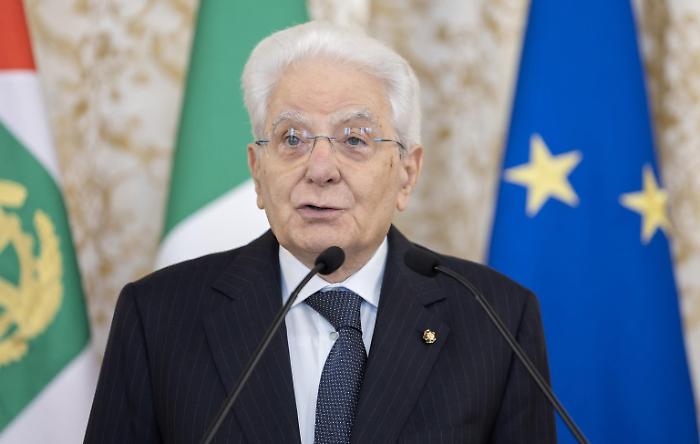 Morti sul lavoro, Mattarella: &laquo;Quelle vite spezzate, come a Casteldaccia, una ferita per la collettivit&agrave;&raquo;