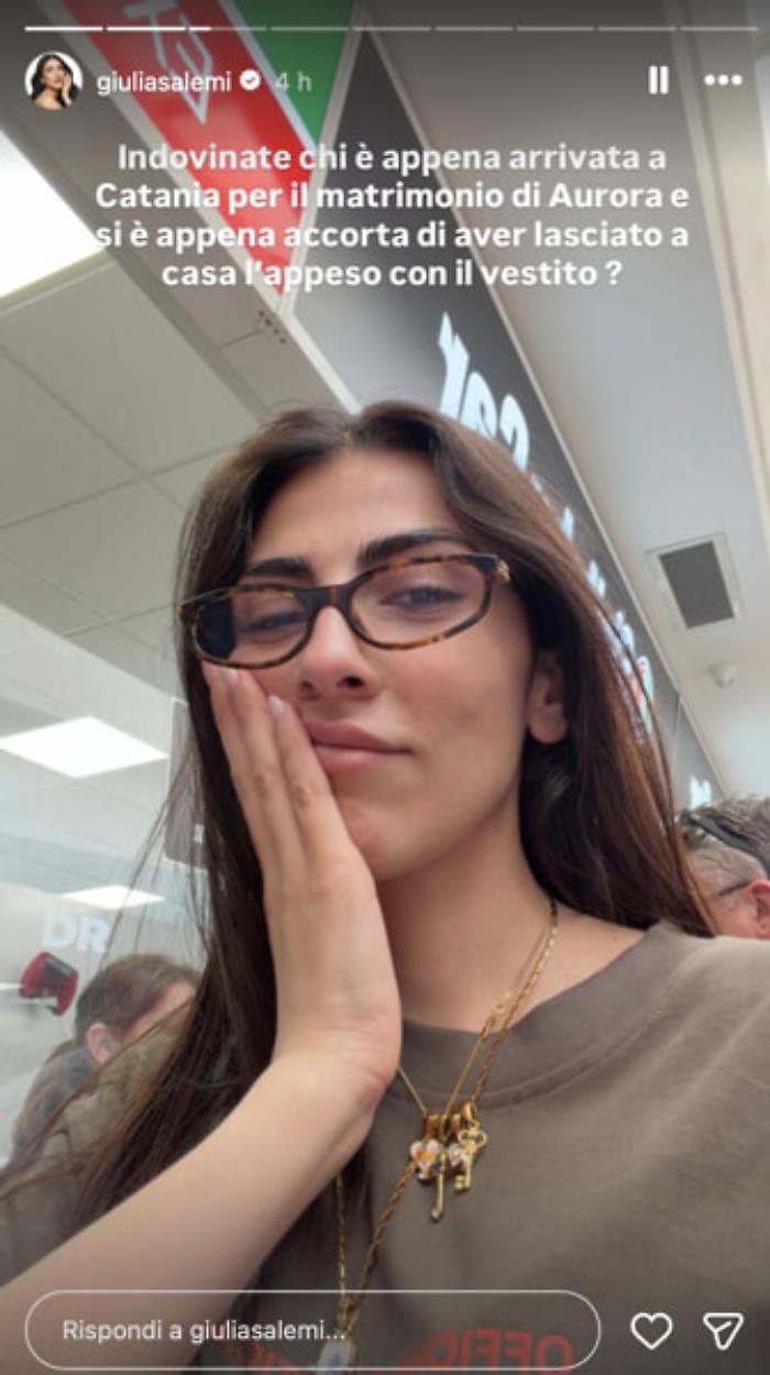 Giulia Salemi vola alle nozze di Aurora Ramazzotti, ma l&rsquo;abito resta a Milano: il piccolo caos che racconta un matrimonio gi&agrave; memorabile