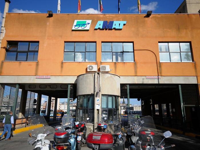 Amat, la rivolta dei dirigenti: caos sul contratto di servizio