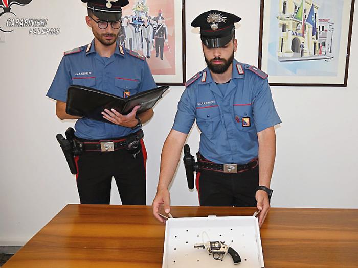 Far west in centro a Palermo, la versione del giovane arrestato non convince: "Ho avuto paura"