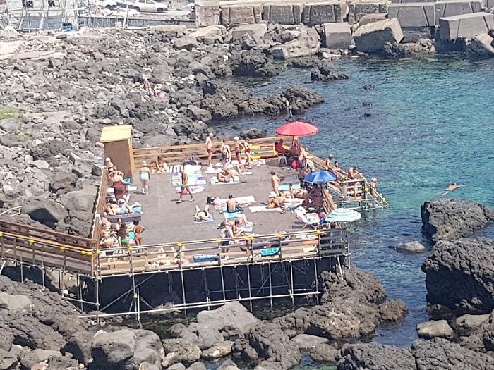 Due nuovi solarium a Trezza e &ldquo;Sotto il pozzo&rdquo;