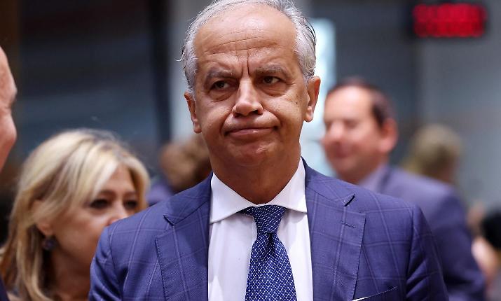 Il ministro Piantedosi e gli arresti della banda del kalashnikov: "Niente chiacchiere da talkshow, ma frutto di un presidio costante"