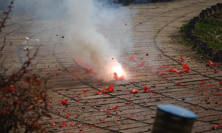 Nella notte di Capodanno a Palermo vetri in frantumi in una casa e in una sacrestia: una donna ferita