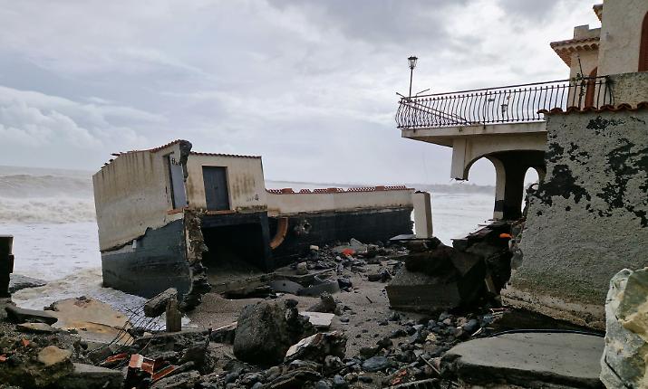Polizze catastrofi naturali, scade domani l'obbligo per le piccole imprese: a Palermo costi 4 volti superiori a Milano