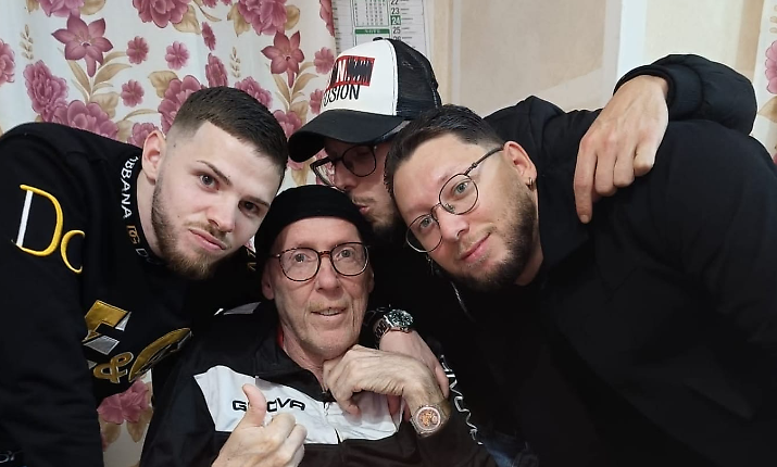 Mercatino allo Zen "vietato" per i funerali, i familiari di Barone attaccano La Vardera: "Ci ha diffamati, non un gesto mafioso ma di rispetto"