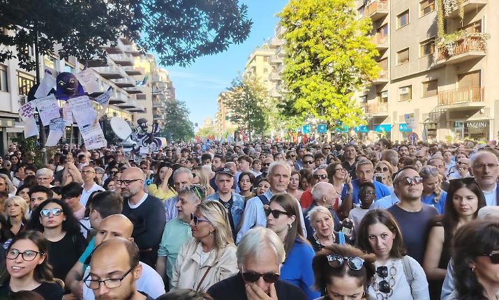 Maria Falcone: "Giovanni &egrave; nostro, guai a chi ce lo tocca" [VIDEO]I nomi delle vittime e il minuto di silenzio [VIDEO]